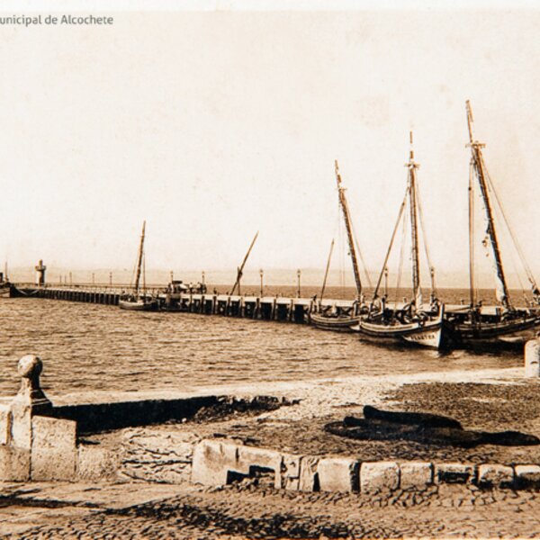 Ponte-cais, 1ª metade do século XX (propriedade de Quirino António Leite da Cunha)