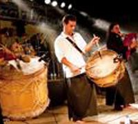 Fórum Cultural apresenta espectáculo com “Velha Gaiteira”