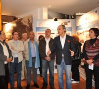 Câmara Municipal inaugura exposição e revisita Poder Local Democrático em Alcochete