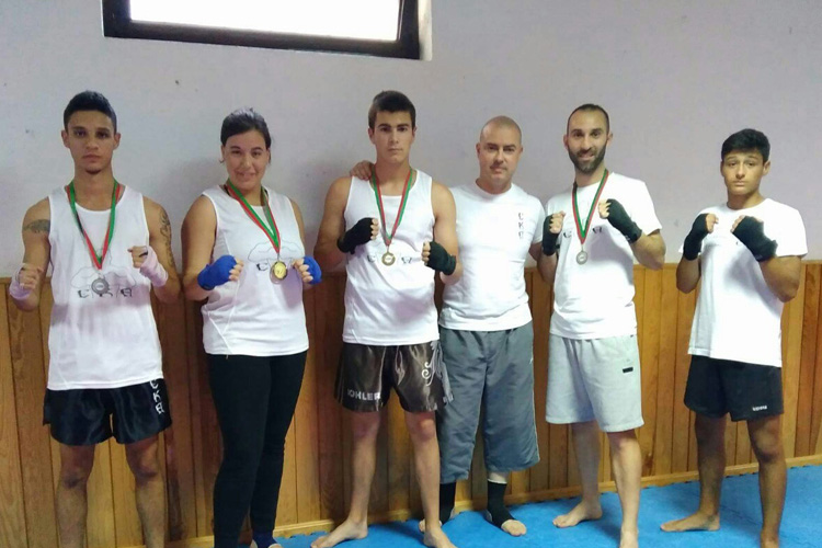 Atletas de kickboxing da Casa do Povo apurados para campeonato nacional