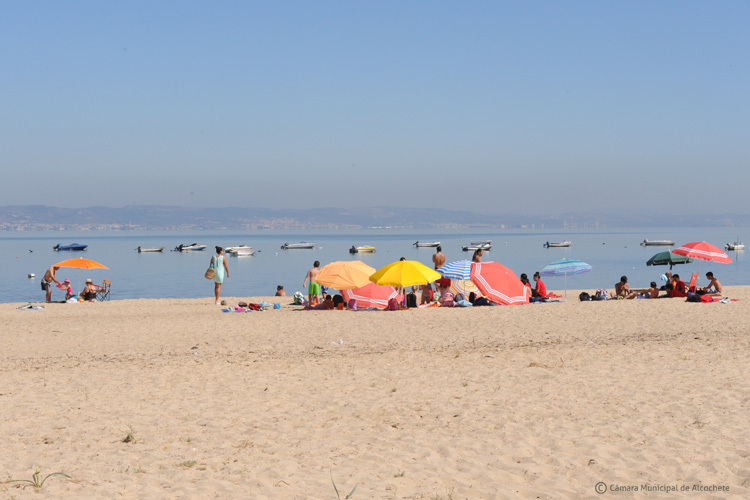 Ação de voluntariado “Limpa Praias” na praia dos Moinhos a 28 de maio