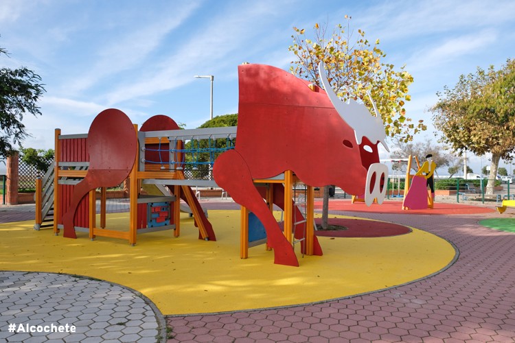Parque infantil do Jardim do Rossio está requalificado
