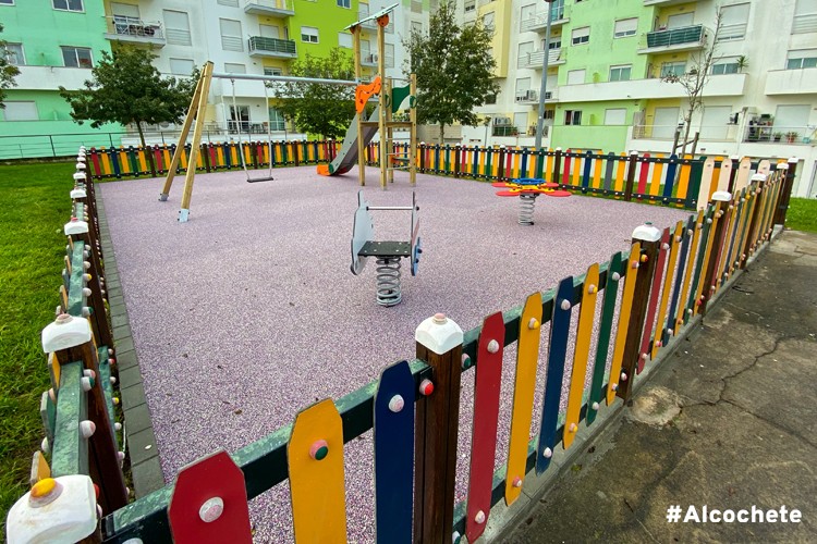 Reabilitação do Parque infantil da Urbanização dos Barris está concluída