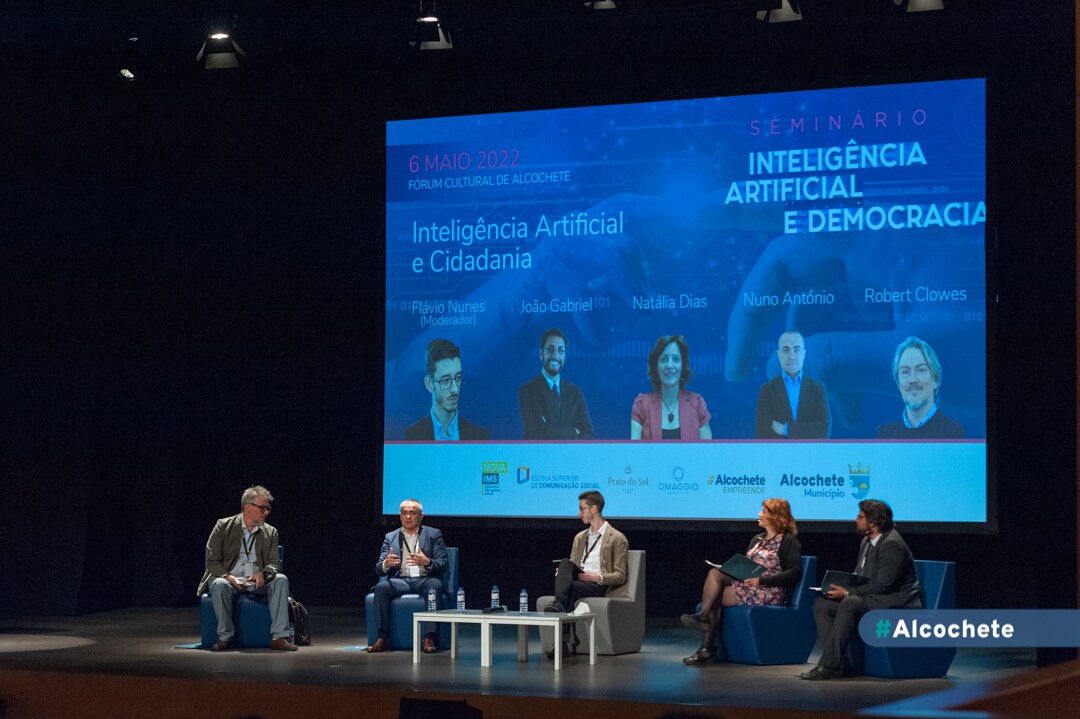 Seminário "Inteligência Artificial e Democracia" lança debate inovador