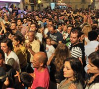 Festas do Barrete Verde e das Salinas: Milhares de visitantes enchem ruas da Vila