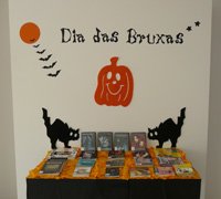 Biblioteca festeja com crianças o Dia das Bruxas